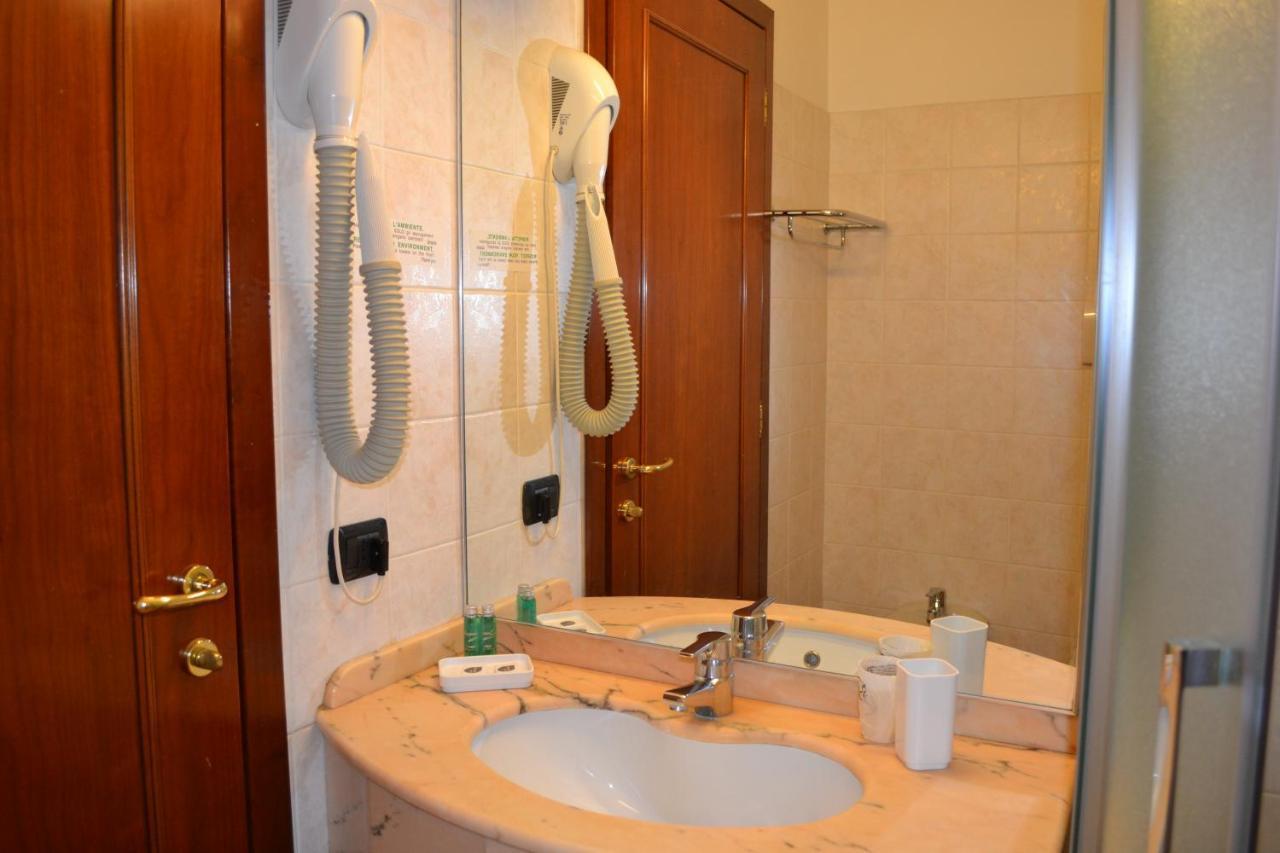 Albergo Grobberio San Martino Buon Albergo Exteriör bild